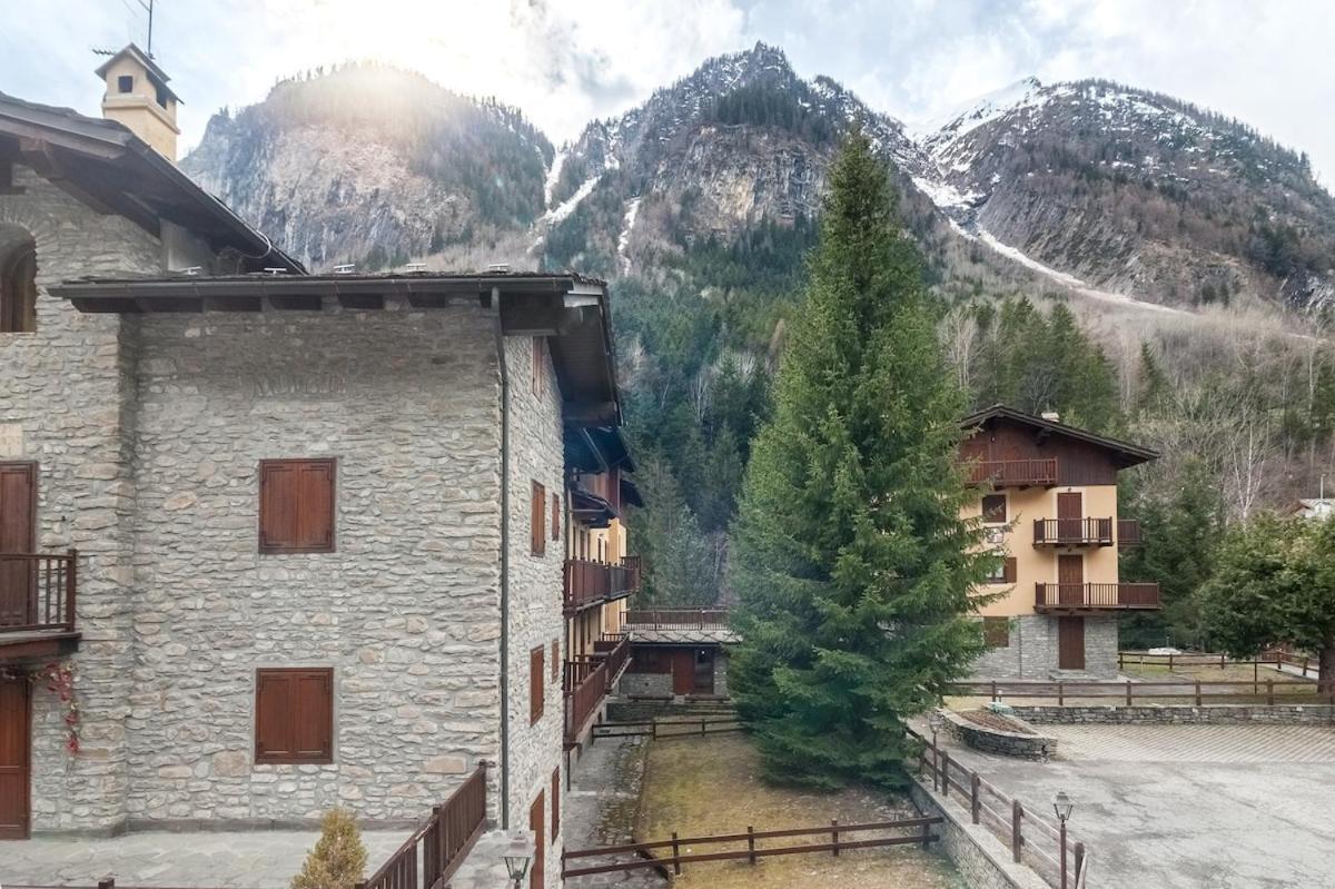 10 Min. Da Courmayeur Elegante Appartamento 프레셍디디에 외부 사진